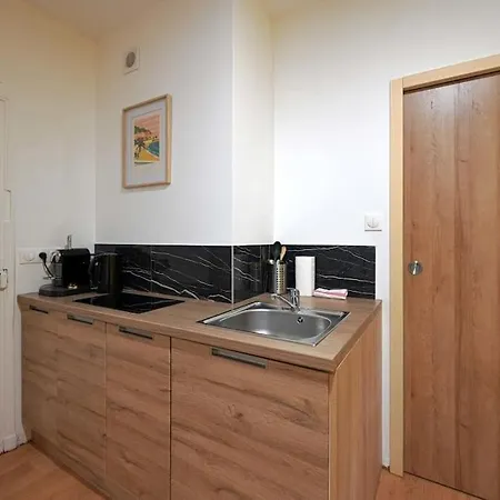 Lejlighed Modern, Bright And Fully Renovated Paris